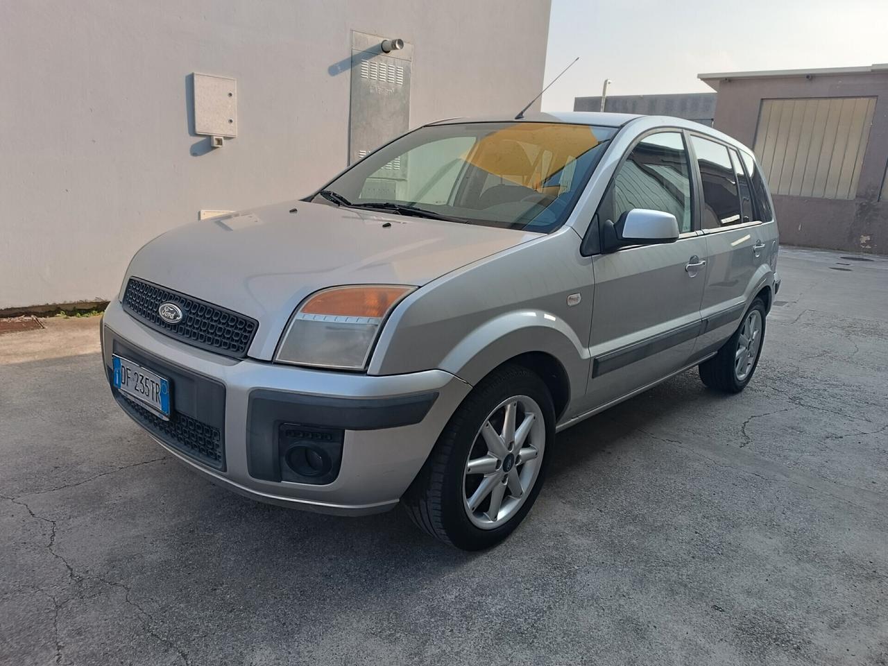 Ford Fusion 1.4 benzina garanzia