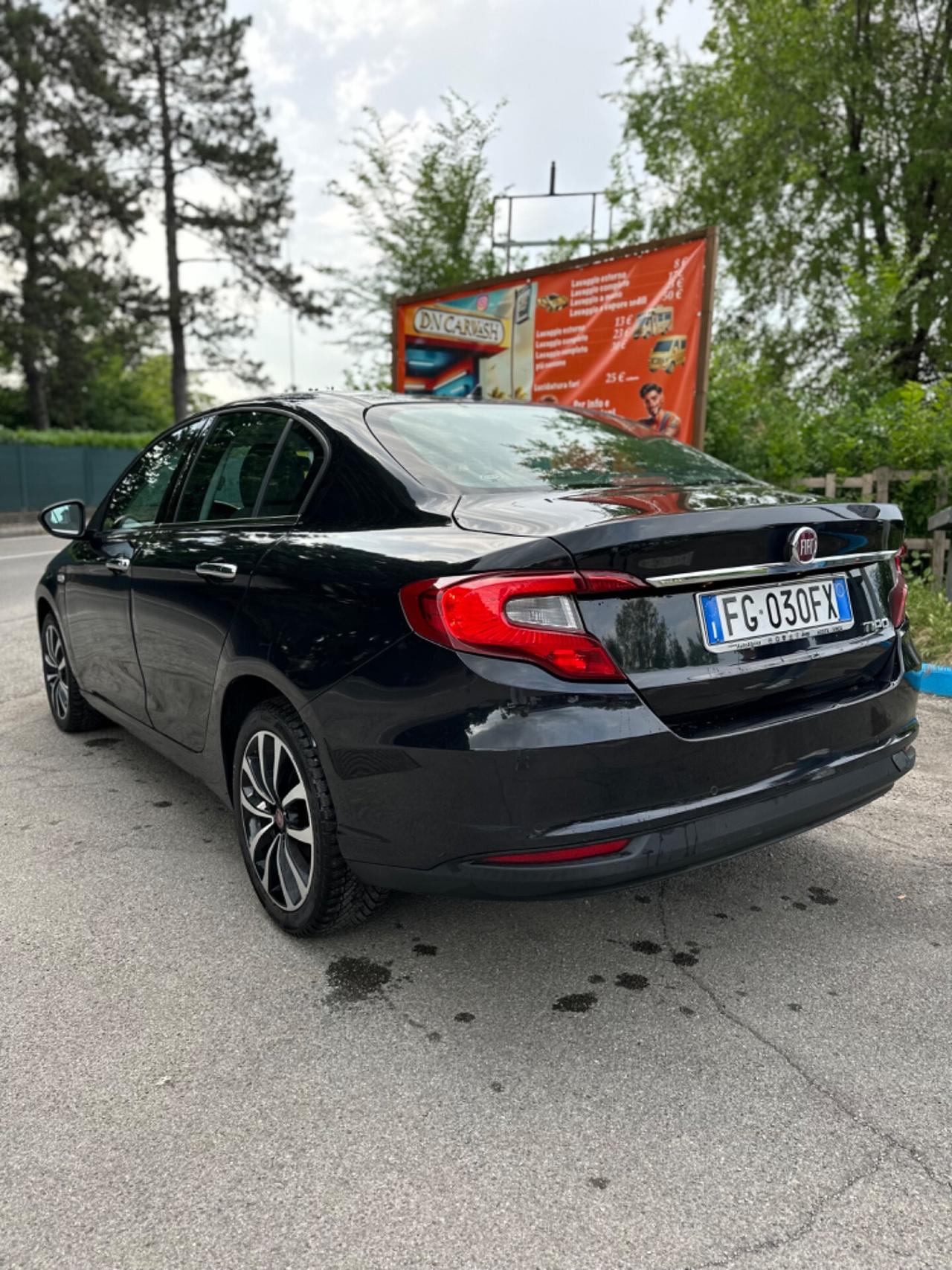 Fiat Tipo 1.6 Mjt 4 porte Lounge