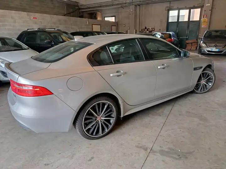 Jaguar XE 2.0 D 180 CV AWD aut. Portfolio