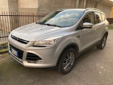 Ford Kuga 2.0 TDCI 140 CV 4WD cambio automatico OK NEOPATENTATI