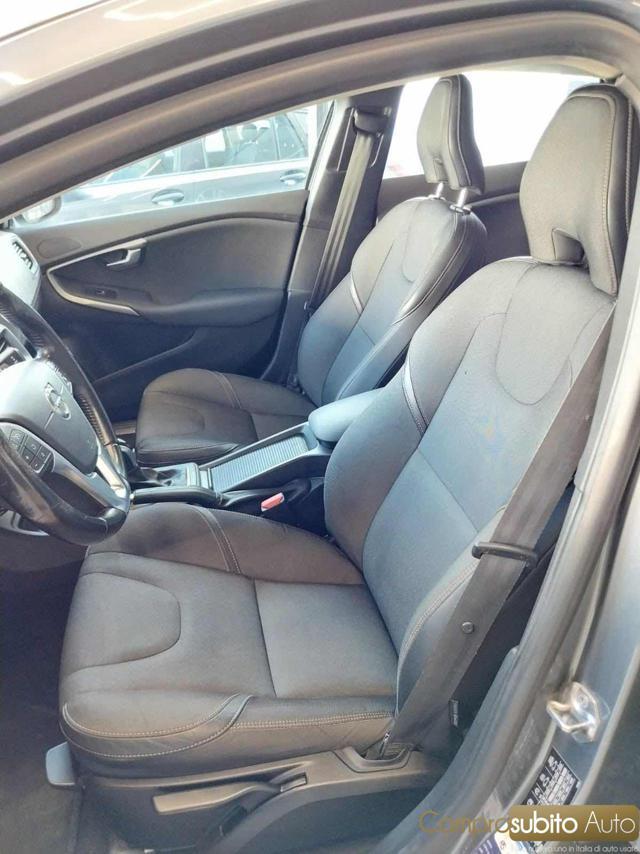 VOLVO V40 Cross Country D2 Geartronic Pro (Garanzia 12 Mesi)