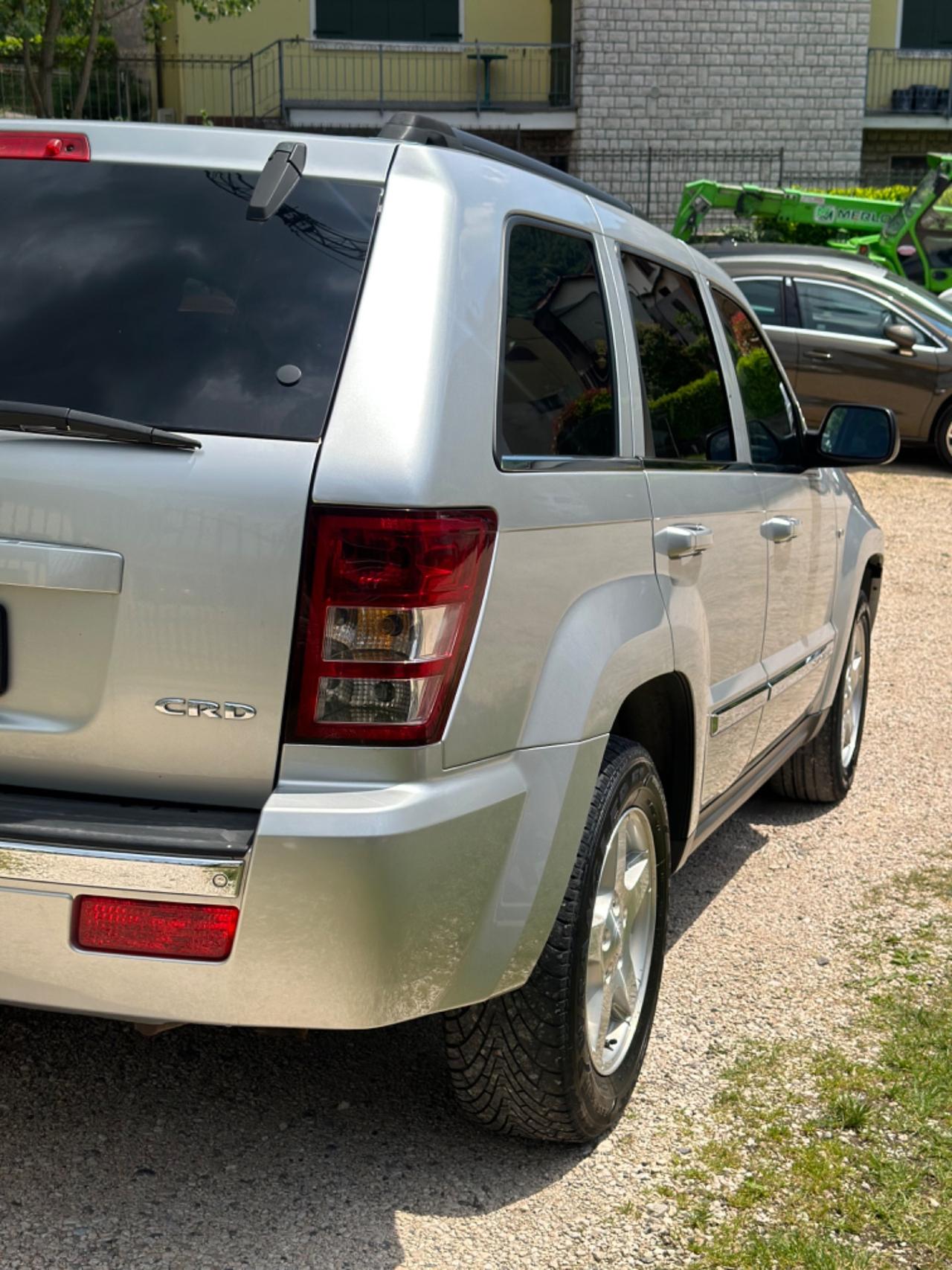 Jeep GRAND CHEROKEE 3.0 V6 CRD OVERLAND KMCERT UNICOPR GARANZ