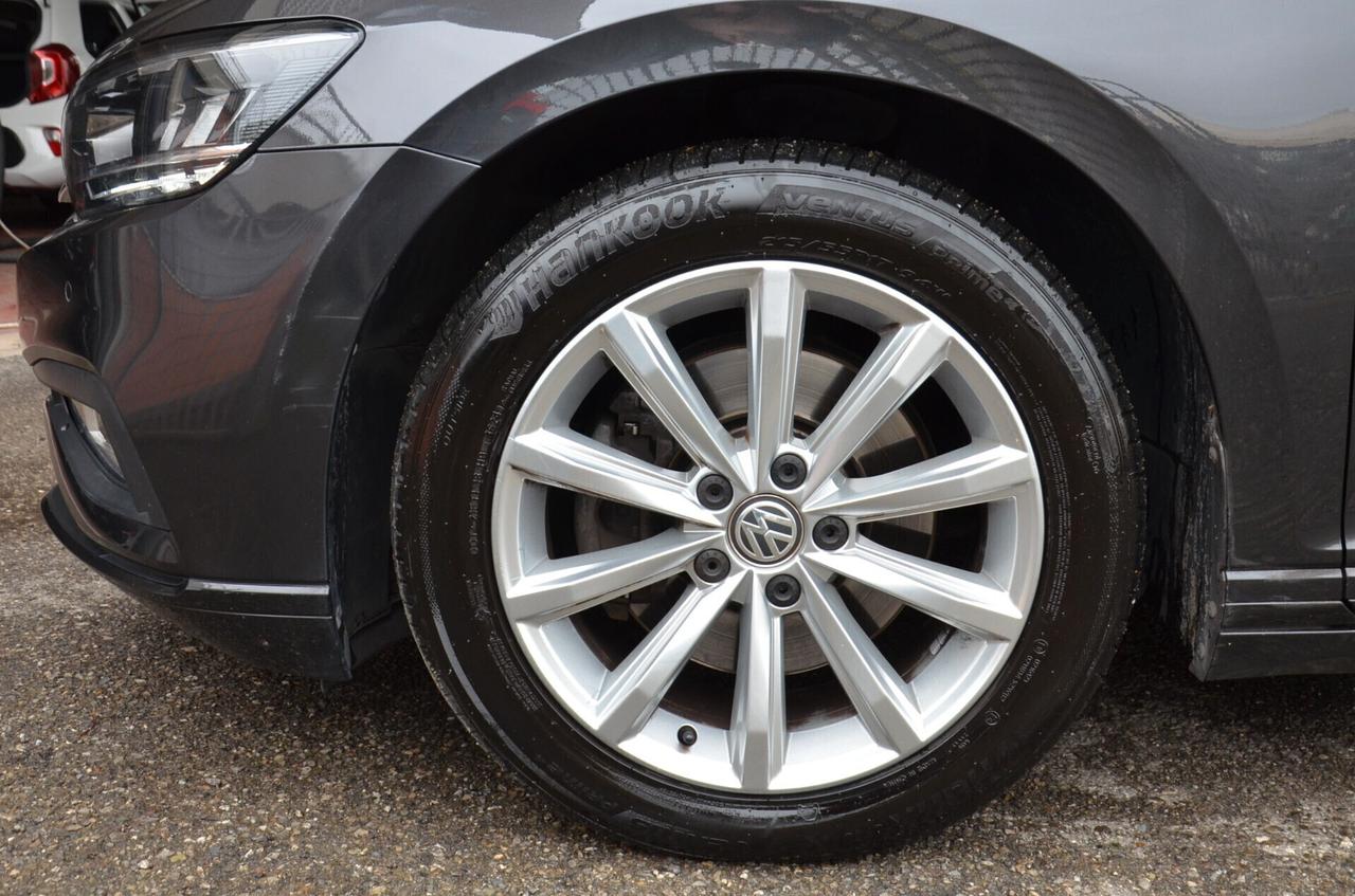 Volkswagen Passat 1.6 TDI SCR DSG Business BMT