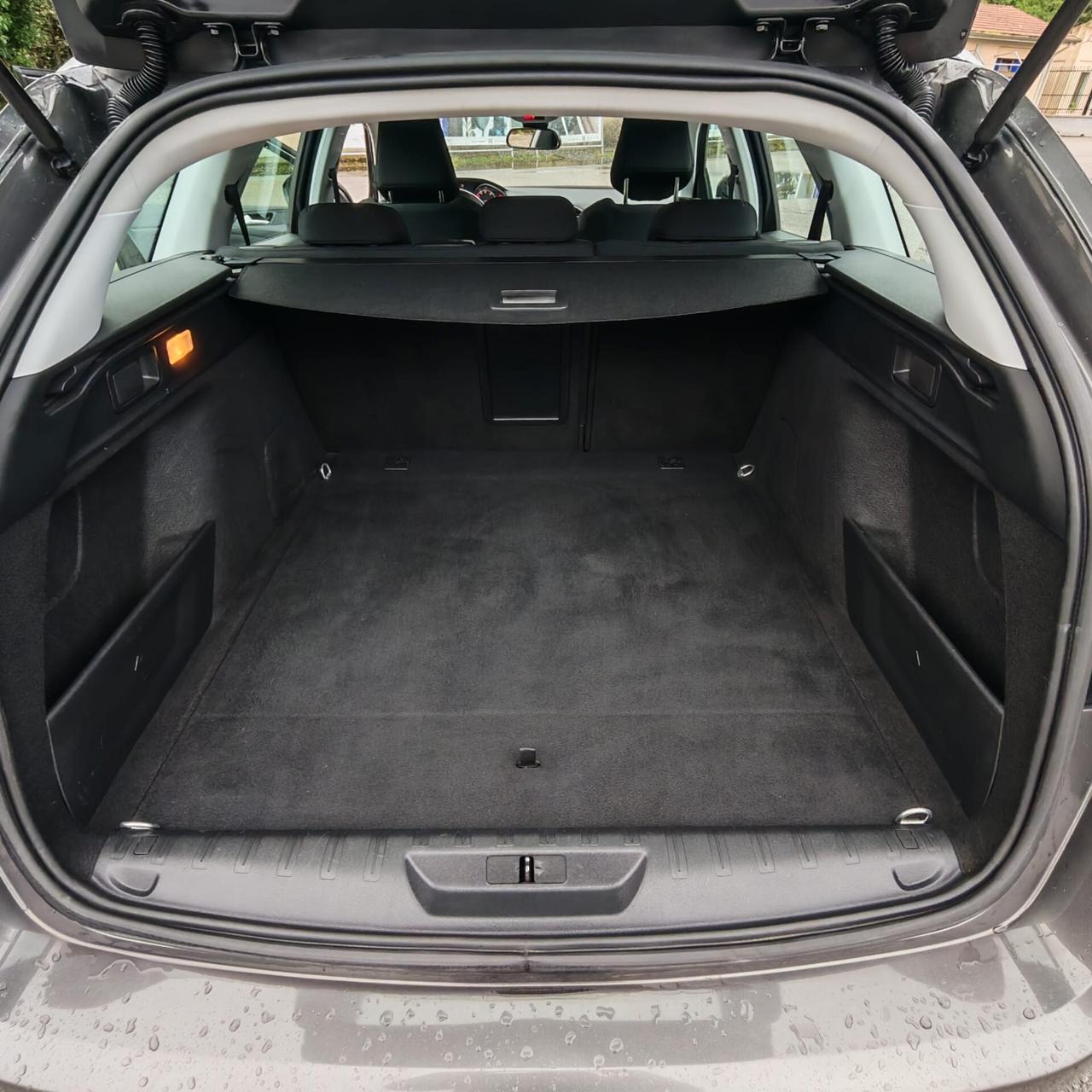 Peugeot 308 130 S&S SW Allure