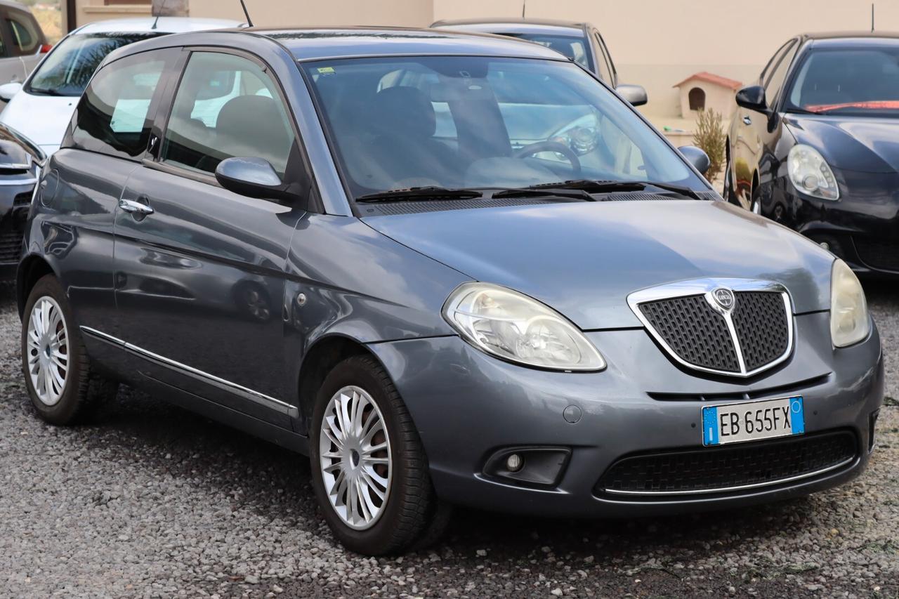 Lancia Ypsilon 1.2 Argento