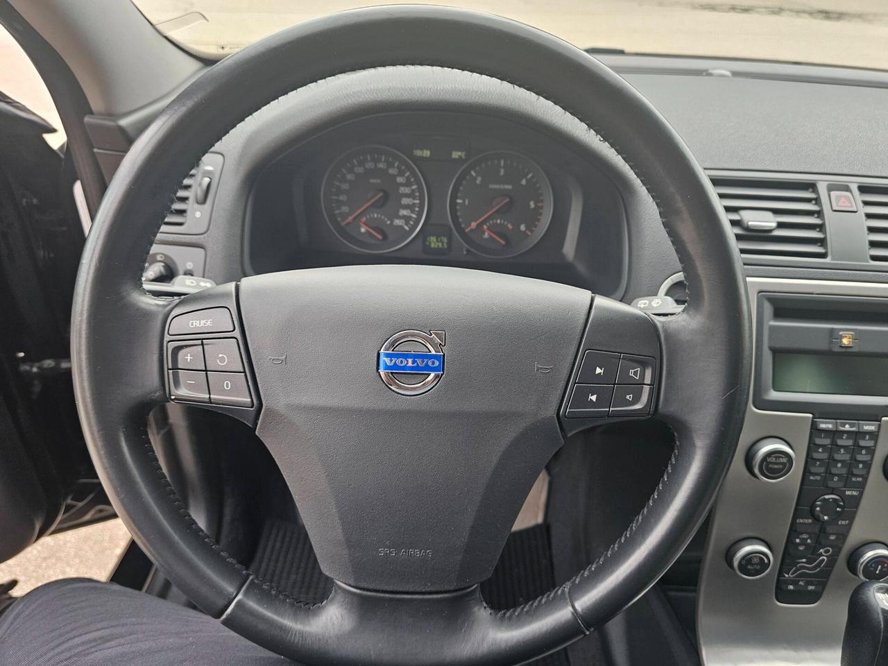 VOLVO V50 SW 2.0D 136CV MOMENTUM FULL