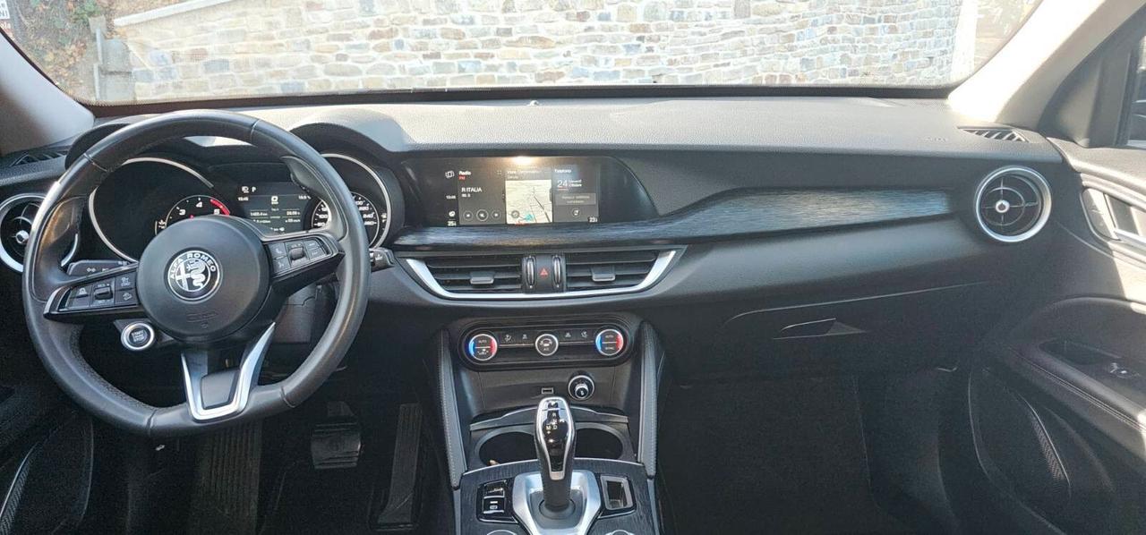 Alfa Romeo Stelvio 2.2 Turbodiesel 190 CV AT8 Q4 Business