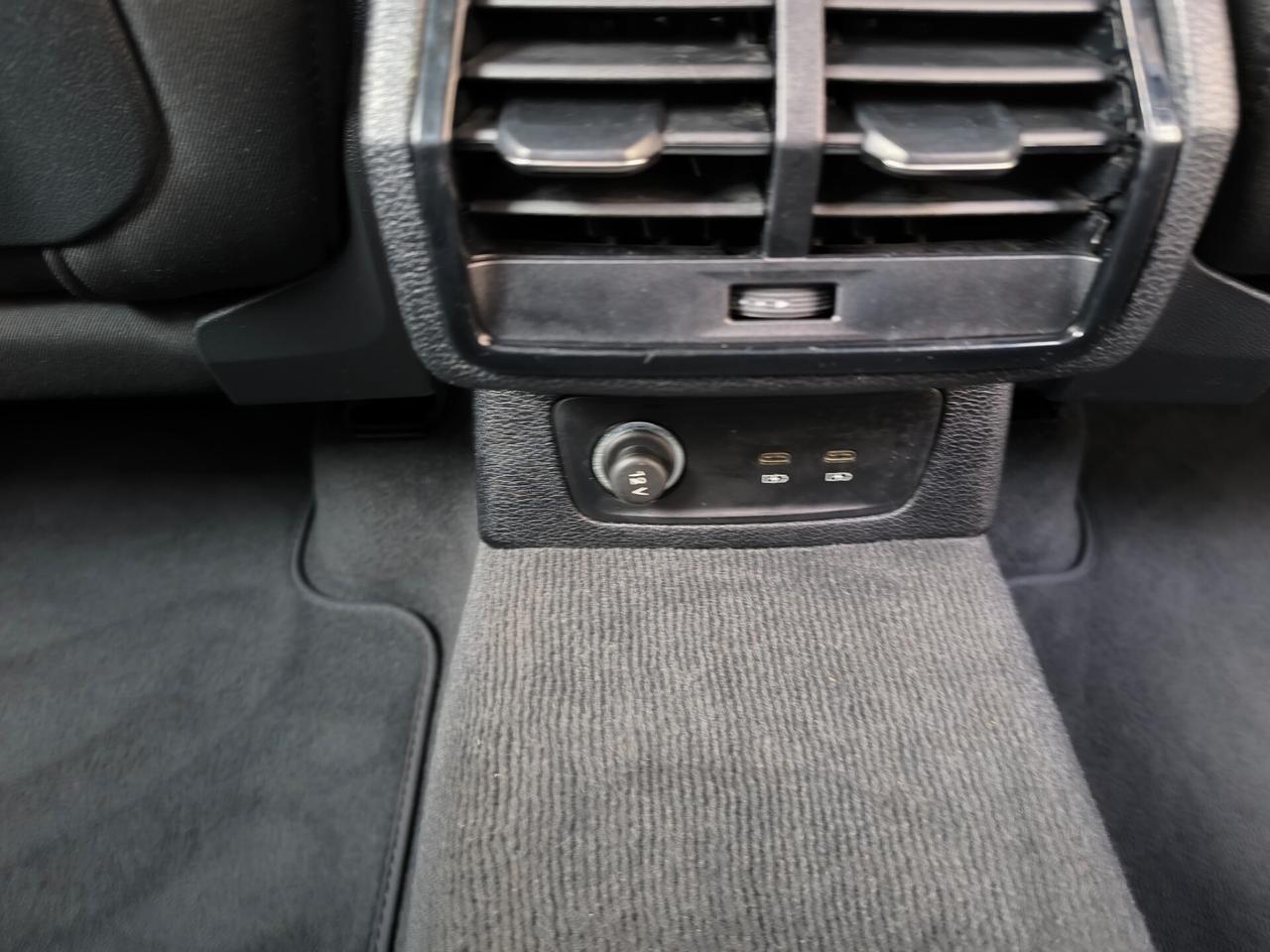 Audi Q3 SPB 45 TFSI e S tronic Business Plus