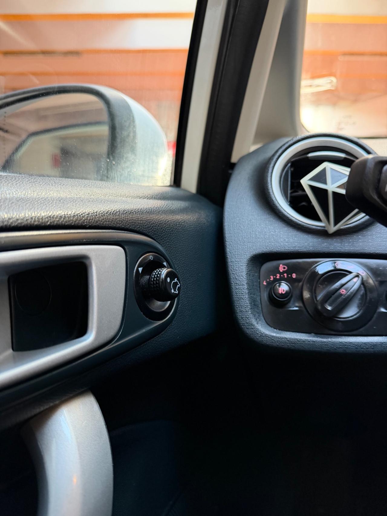 Ford Fiesta 1.2 Neopatentati Euro 5