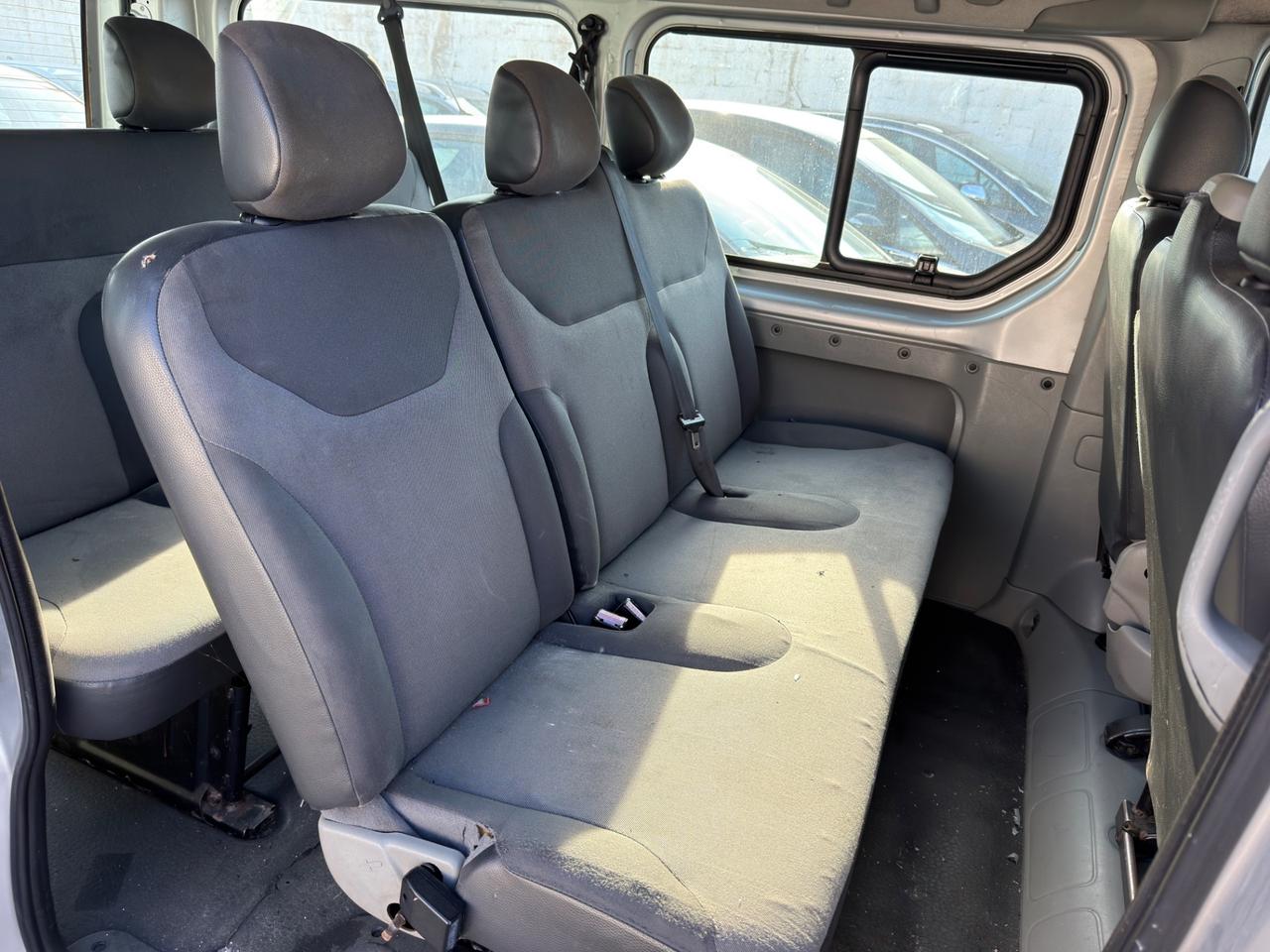 Renault Trafic 2.0dci “9 POSTI”