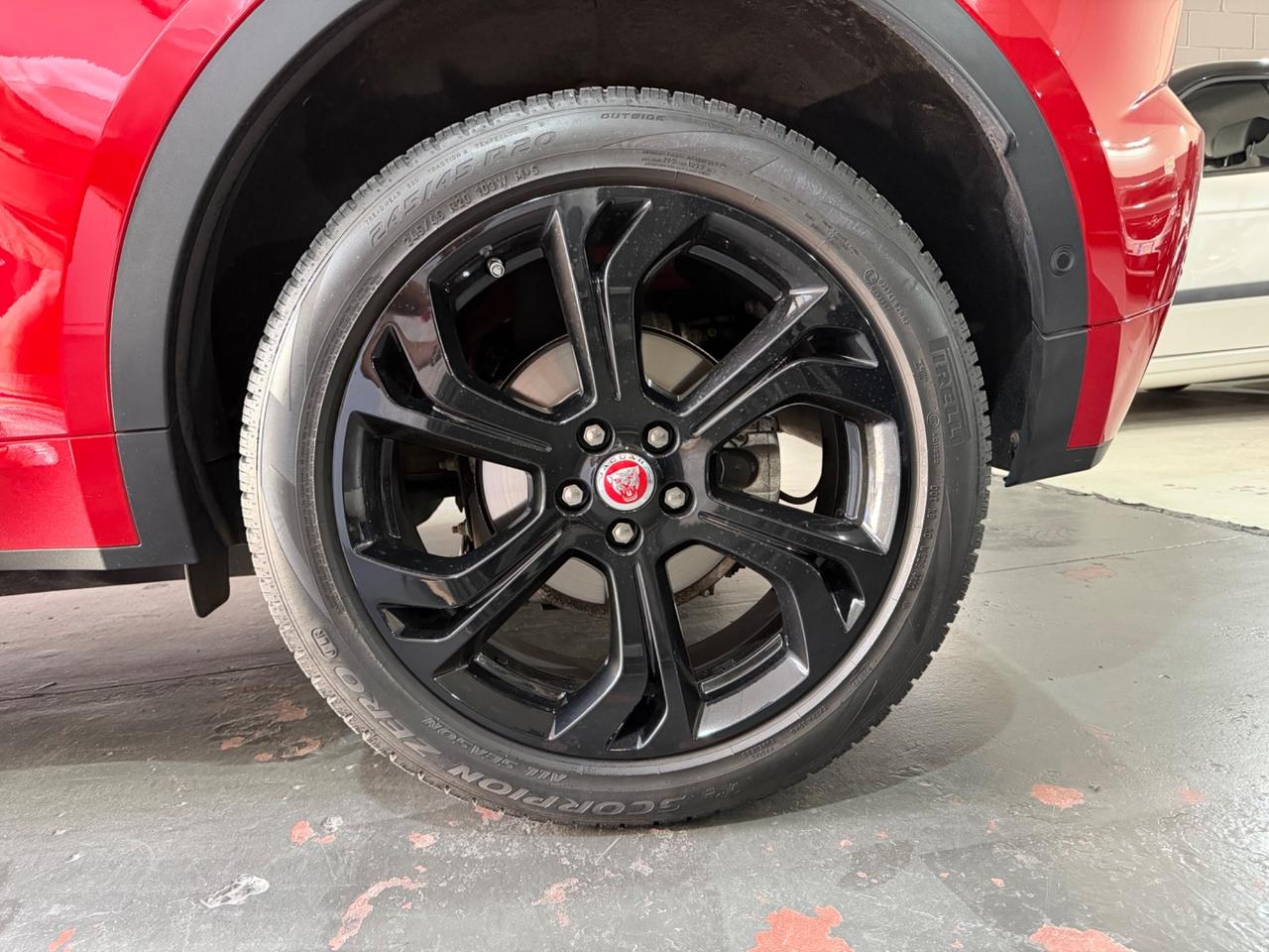 Jaguar E-Pace 2.0D 180 CV AWD AUT. FIRST EDITION