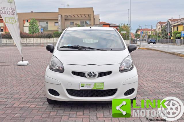 TOYOTA Aygo 1.0 5 porte Now Connect