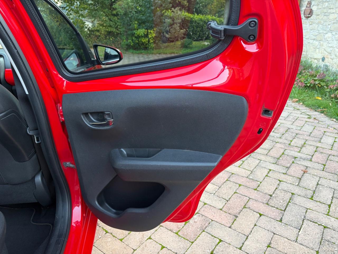 Citroen C1 VTi 72 S&S 5 porte Shine UNICO PROPRIETARIO