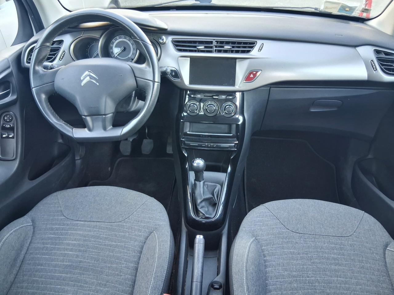 Citroen C3 PureTech 82 Live Edition