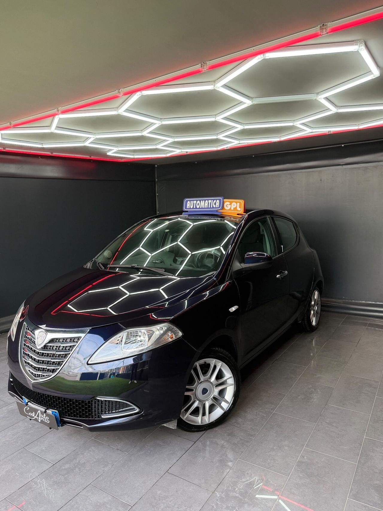 Lancia Ypsilon 0.9 Gpl 85cv Automatica 2012