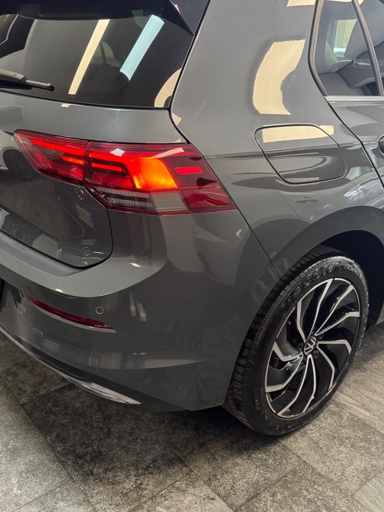 Volkswagen Golf 8 2.0 TDI 116 Cv Style