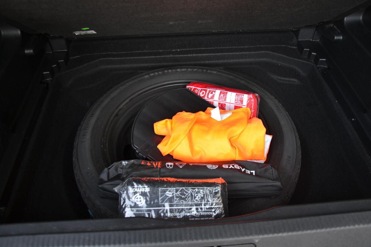 Citroen C5 Aircross 1.5 HDI 130CV EAT8 SHINE ALL-GRIP PELLE NAV RCAM