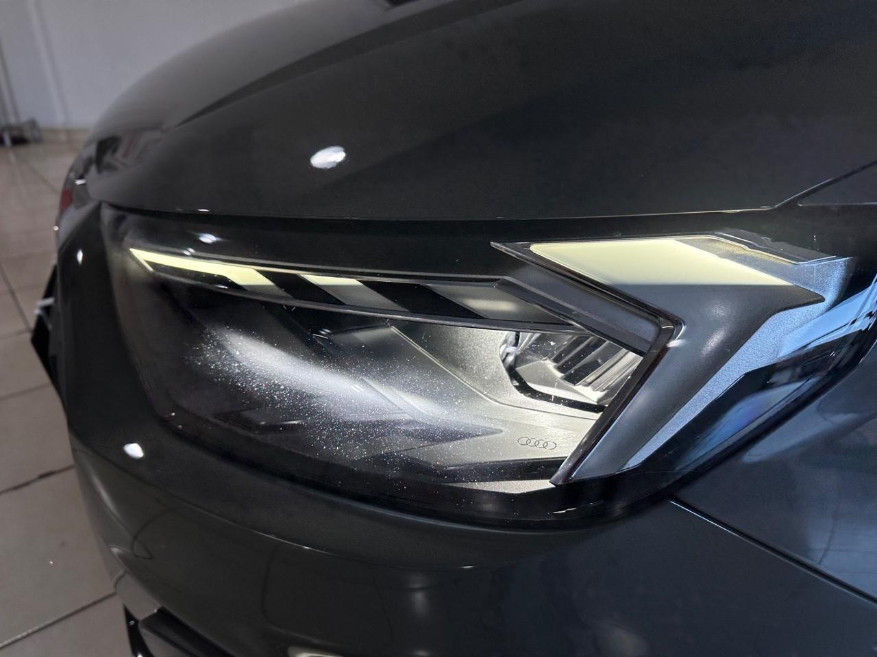 Audi A1 SPB 35 TFSI S tronic Identity Black