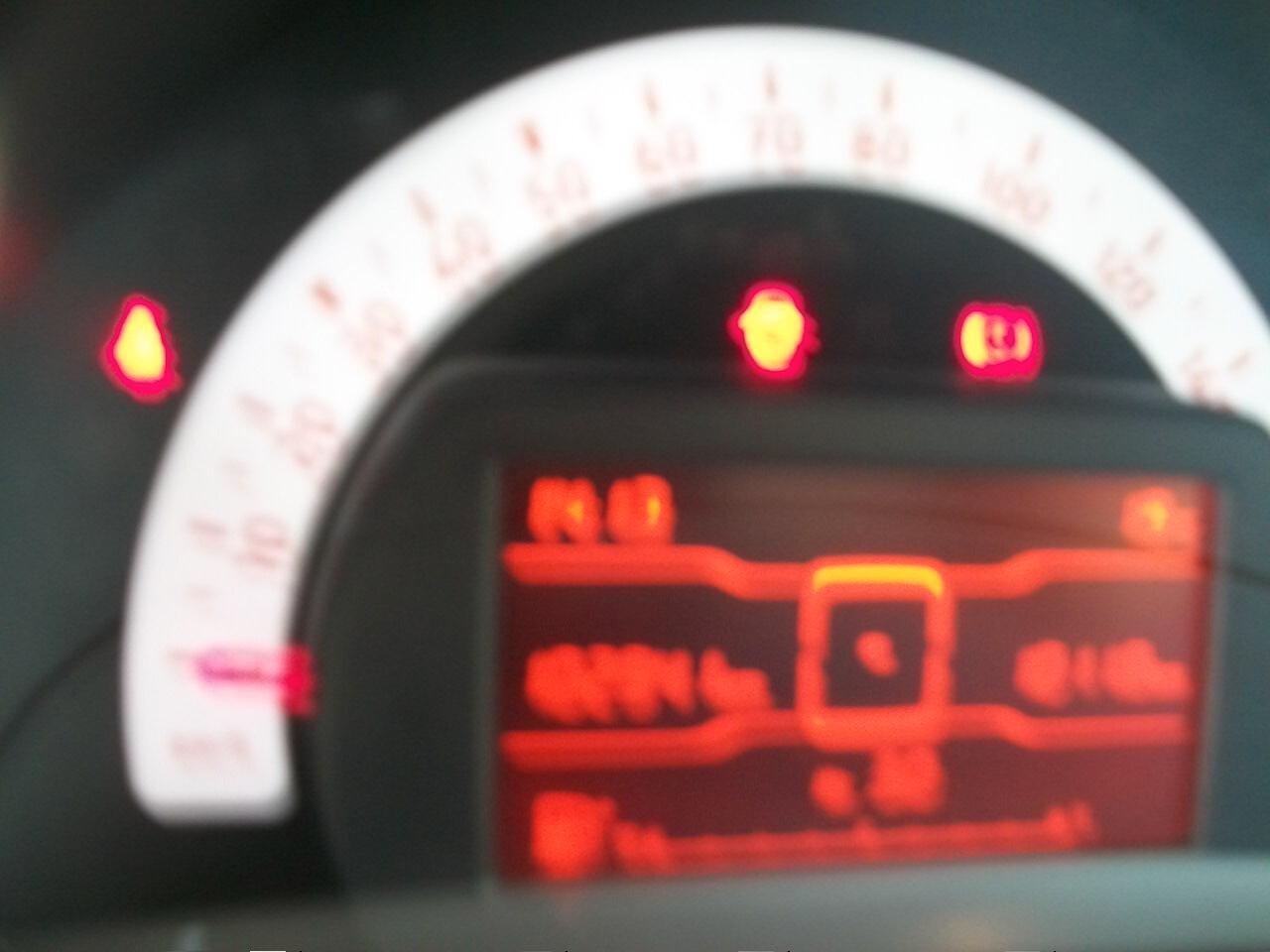 Smart ForFour 70 1.0 Passion cc999 euro 06 benzina 05 porte si neopatentati garanzia un anno km 102898 taliandati bi colore28