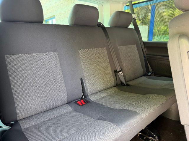 VOLKSWAGEN Caravelle 2.0 TDI DSG 140 CV 7 POSTI NAVIGATORE RETROCAMERA