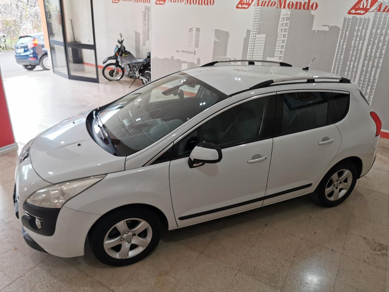 Peugeot 3008 1.6 HDi 112CV Active AUTOCARRO