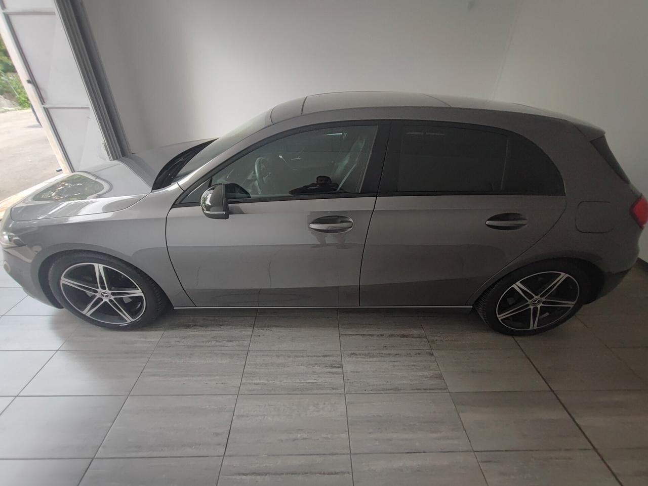Mercedes-benz A 180 d Automatic Premium