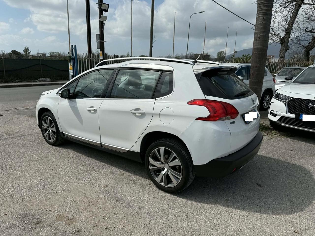 Peugeot 2008 1.6 e-HDi 92 CV - 2014