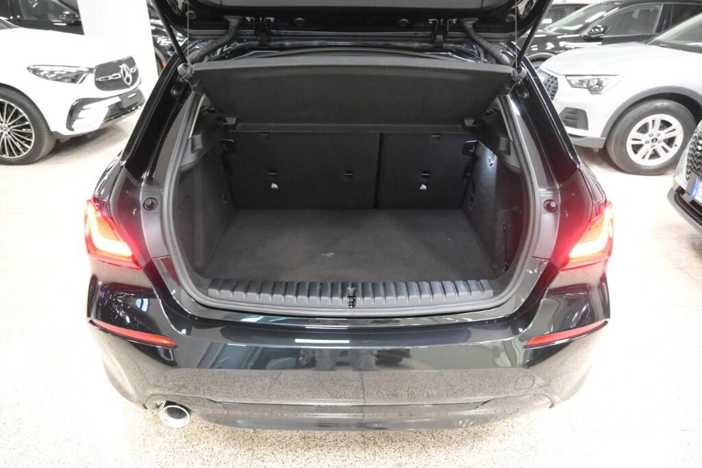 BMW 116d Business Advantage (115cv) Aut.