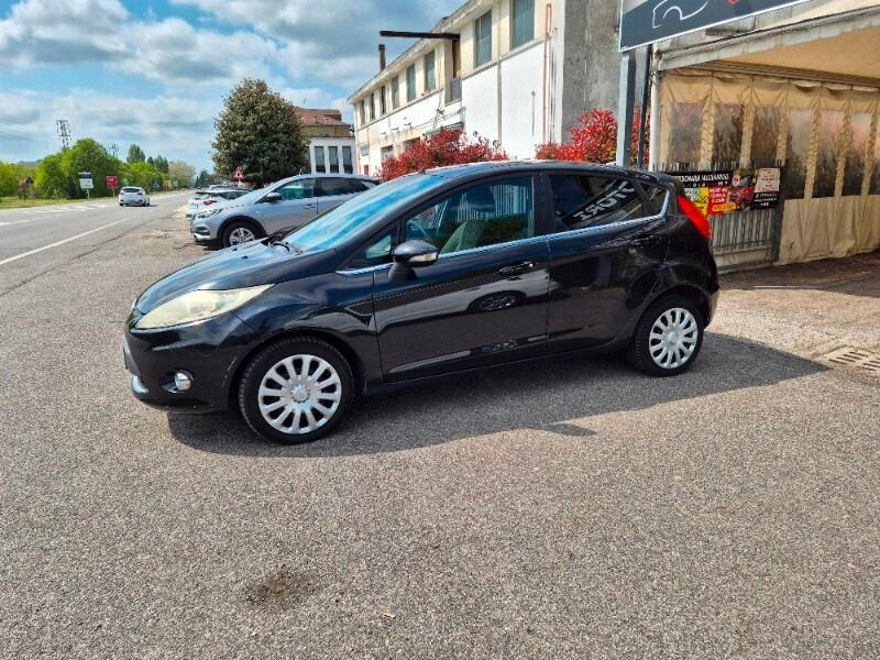 FORD Fiesta 6ª serie Fiesta 1.4 5 porte Bz.- G...