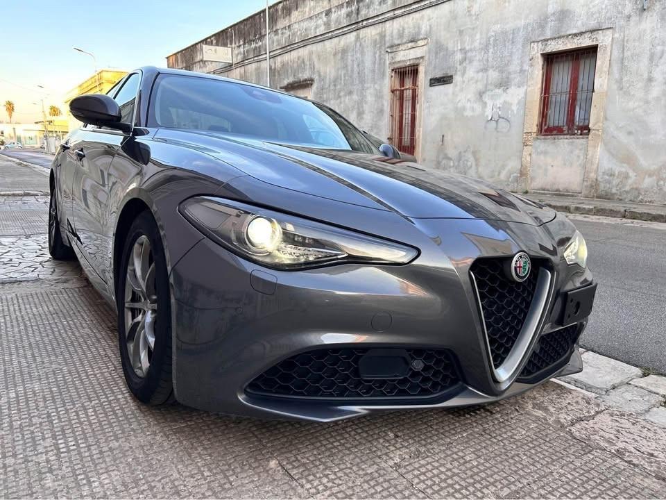 Alfa Romeo Giulia 2.2 Turbodiesel 136 CV Business