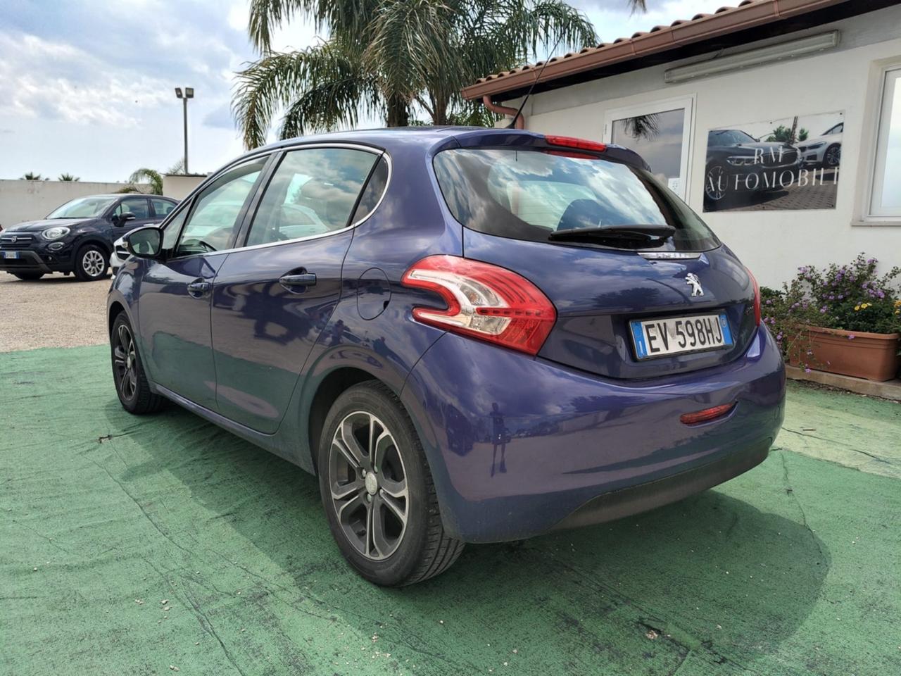 Peugeot 208 1.4 HDi 68 CV 5 porte Allure - 2014