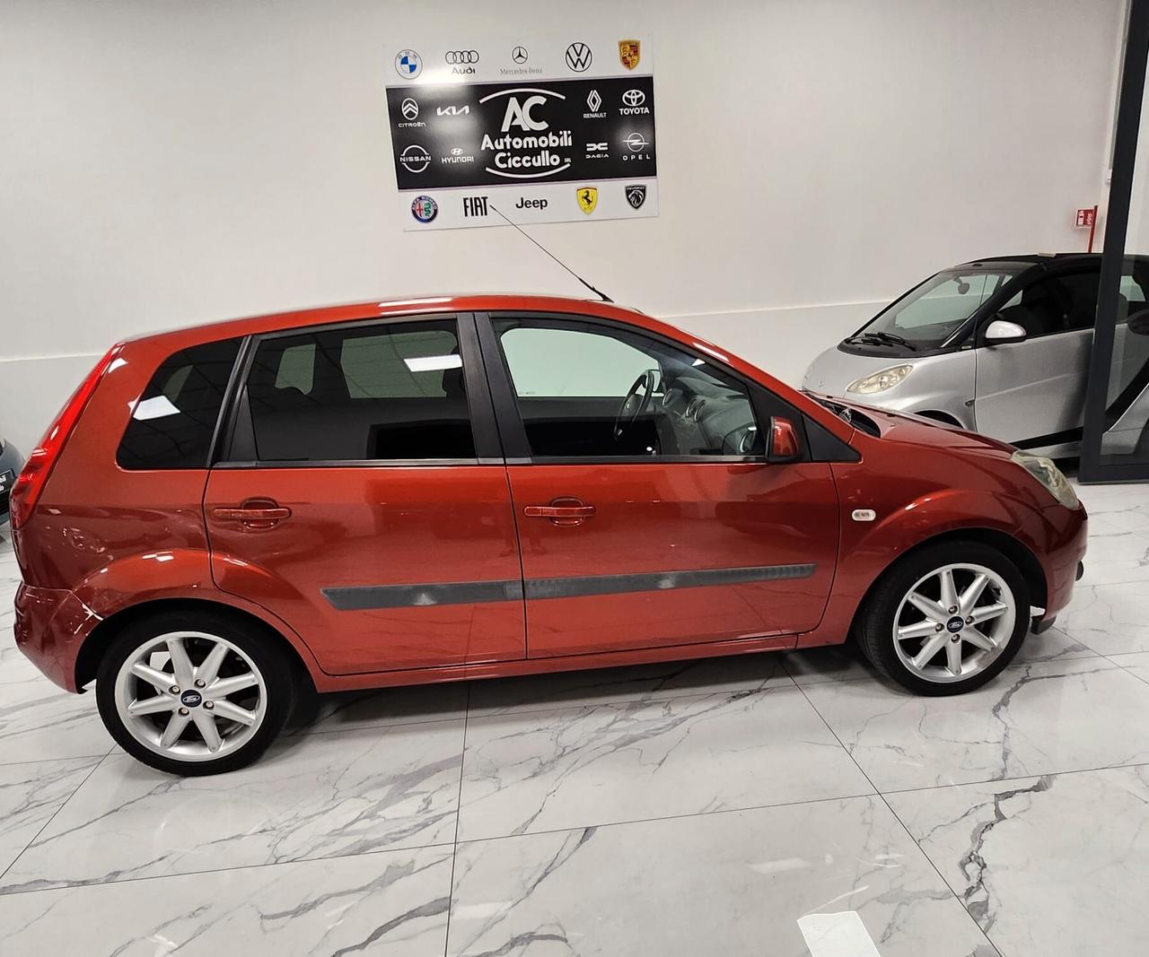 Ford Fiesta 1.4 TDCi 5p. Titanium