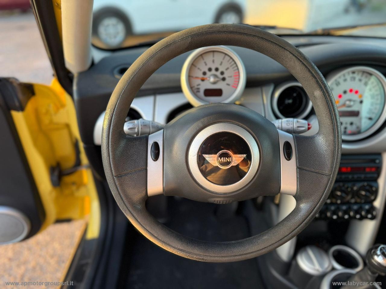 MINI Mini 1.6016V One de luxe