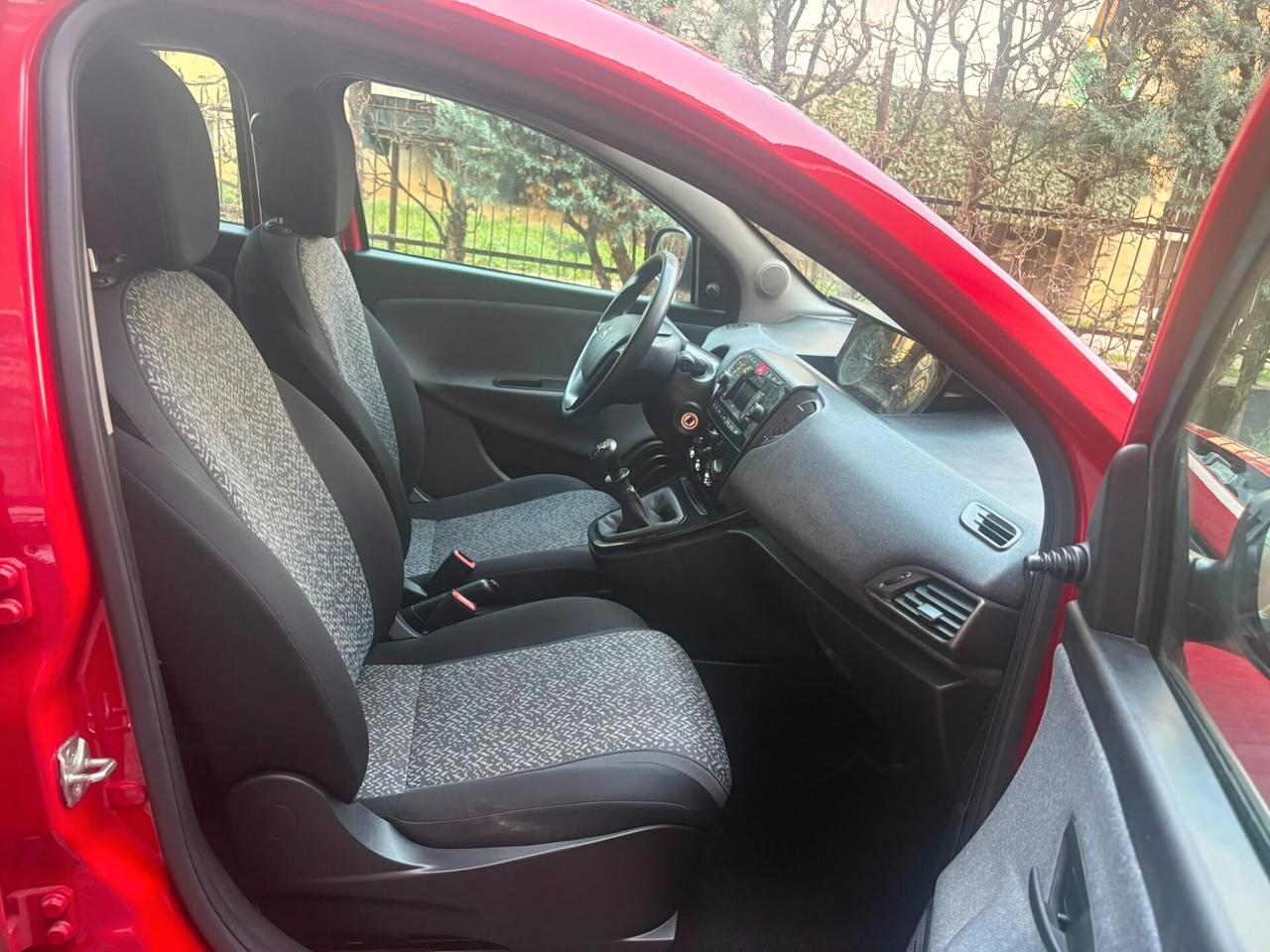 Lancia Ypsilon 1.2 69 CV 5 porte S&S Elefantino Blu