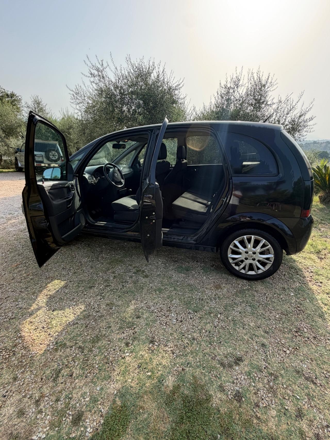 Opel Meriva 1.4 16V GPL-TECH Enjoy