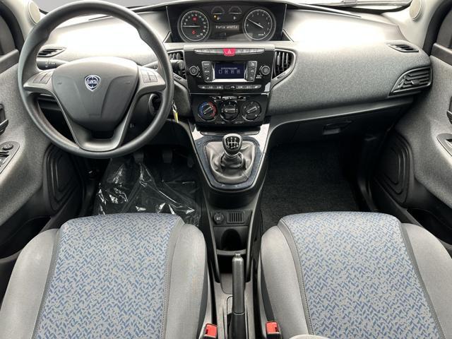LANCIA Ypsilon 1.0 FireFly 5 porte S&S Hybrid Silver Plus