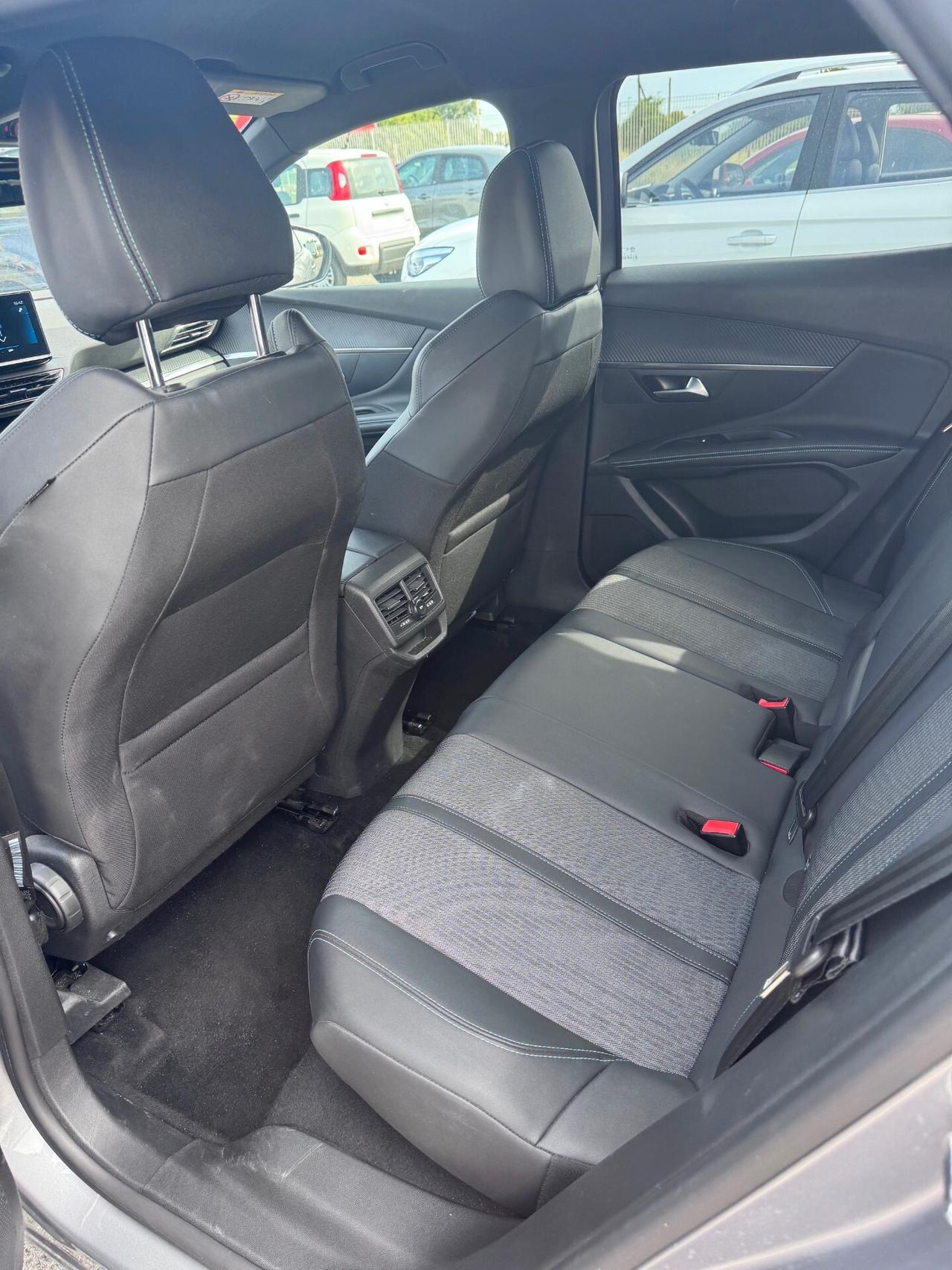 Peugeot 3008 BlueHDi 130 S&S EAT8 Allure Pack