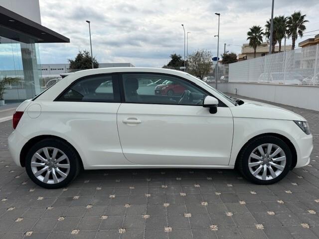 Audi A1 1.6 TDI 105 CV Ambition 2011