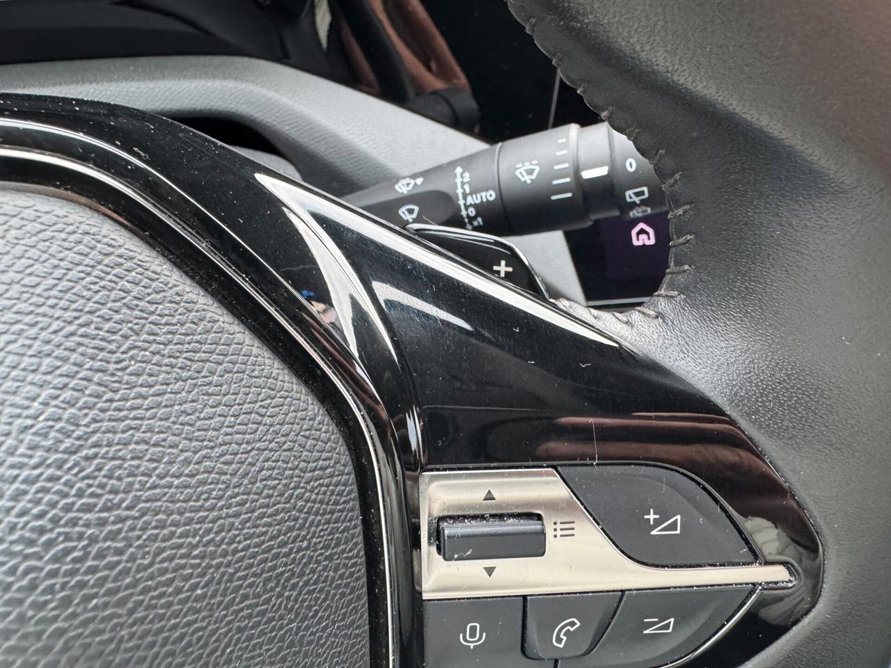 PEUGEOT 308 1.5 DIESEL 130CV EAT8 ALLURE 2022