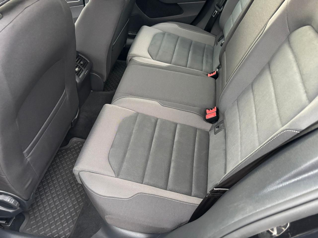 Volkswagen Golf Variant 1.4 TGI DSG Highline BlueMotion