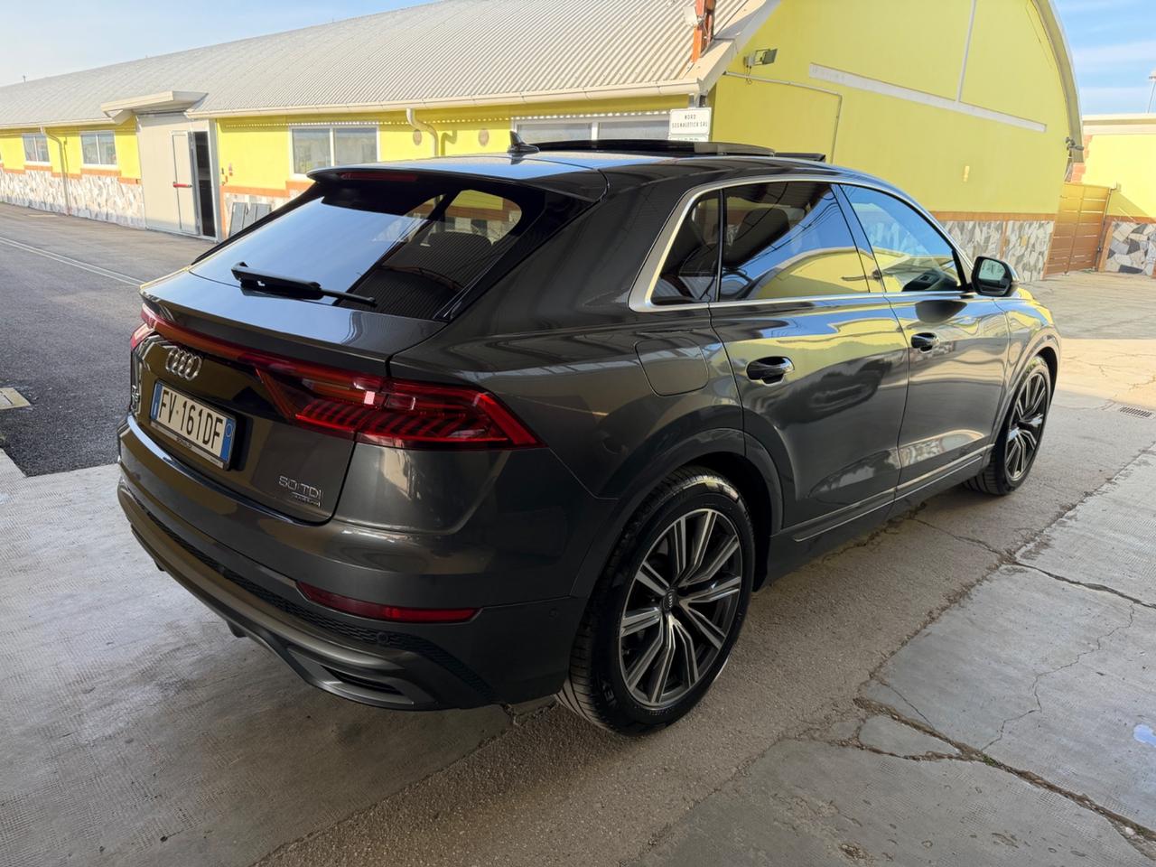 Audi Q8 50 TDI 3x S-Line Stra Full Tetto Head-up