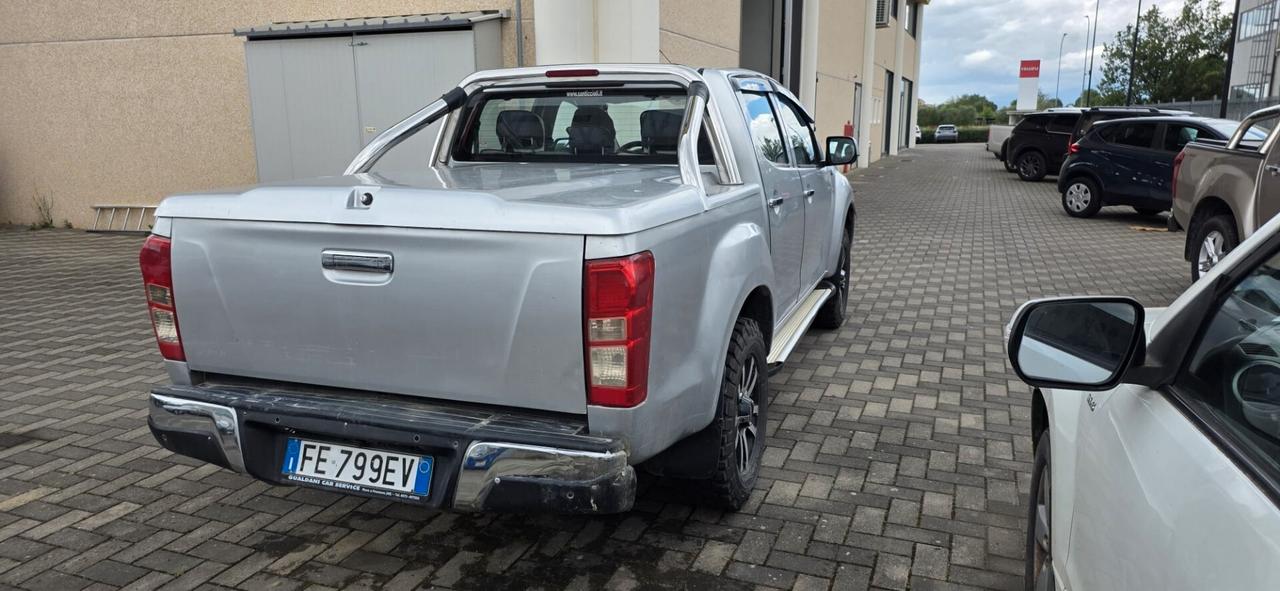 Isuzu D-Max 2.5 Crew Cab Solar A/T 4WD VEICOLO PER COMMERCIANTI