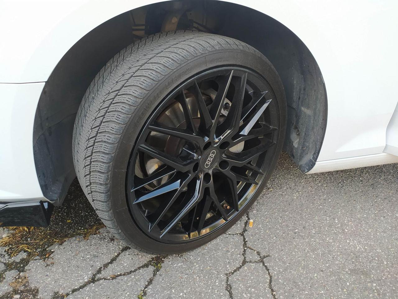 Audi A4 2.0 TDI ultra Business Sport