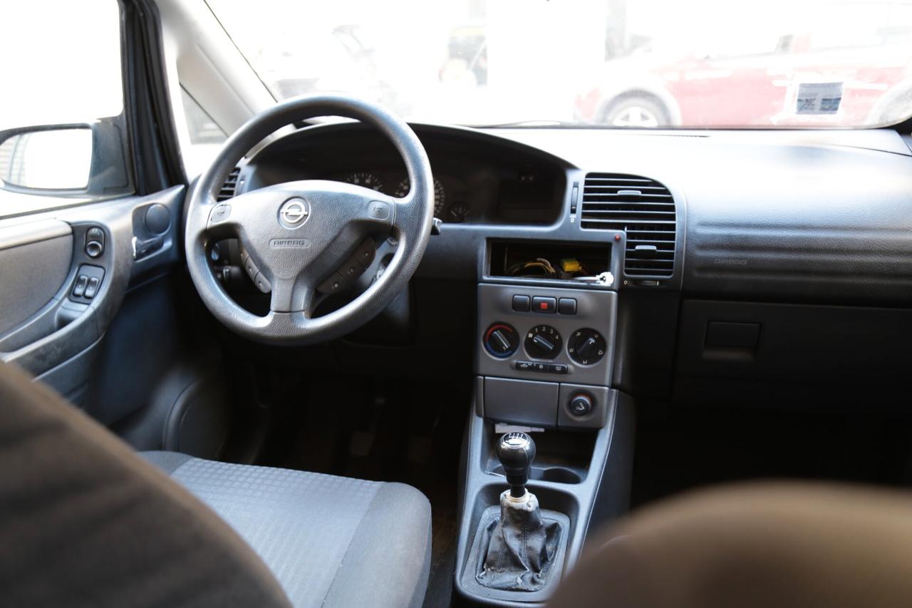 Opel Zafira 1.6 16V cat Elegance
