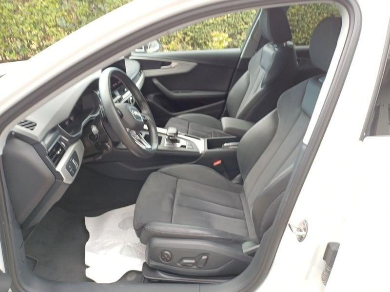 Audi A4 allroad quattro A4 Allroad 40 2.0 tdi mhev Identity Contrast quattro 204cv s-tronic