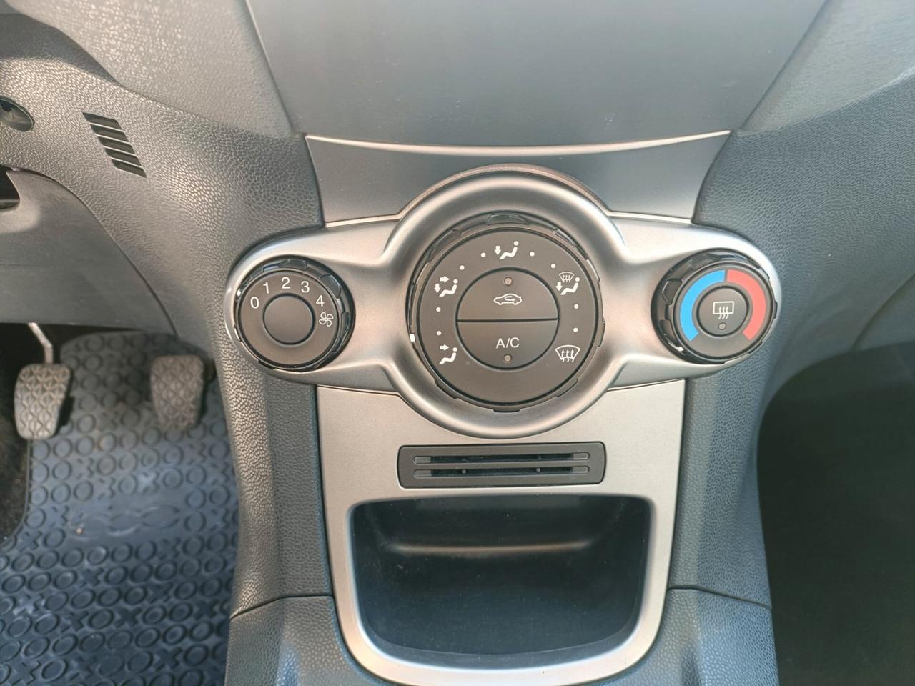 Ford Fiesta Fiesta+ 1.4 TDCi 68CV 5 porte OK NEOPATENTATI