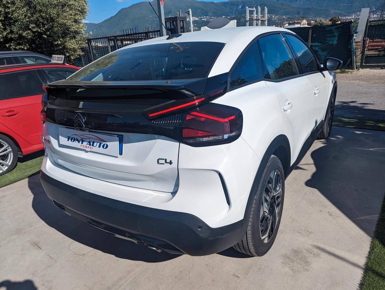 Citroen C4 PureTech 130 S&S EAT8 Shine camera navi nordita