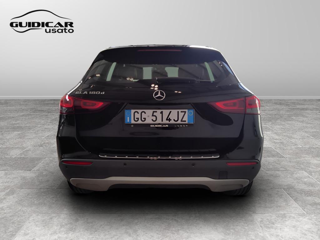 Mercedes-Benz GLA-H247 2020 - GLA 180 d Sport auto