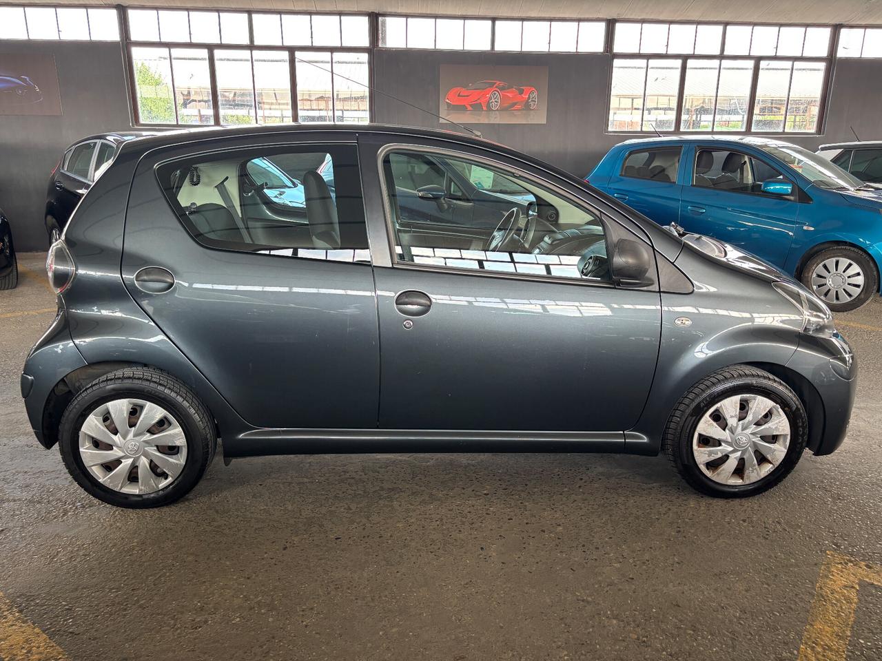 Toyota Aygo 1.0 12V VVT-i 50KW 68CV Active Connect