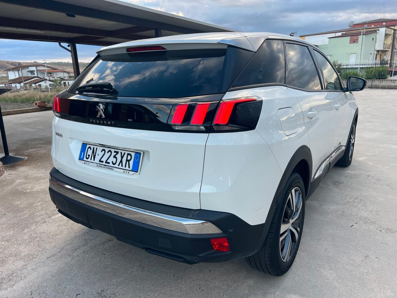 Peugeot 3008 BlueHDi 130 S&S EAT8 Allure